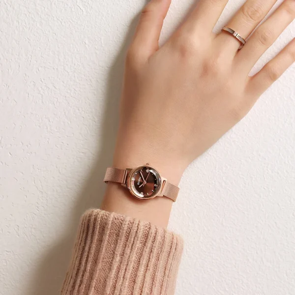 2019-oupai-womens-luxury-fashion-watches-diamond-glass-quiz-watch-leather-strap-watch-relogio-feminino-milanese-2-webp