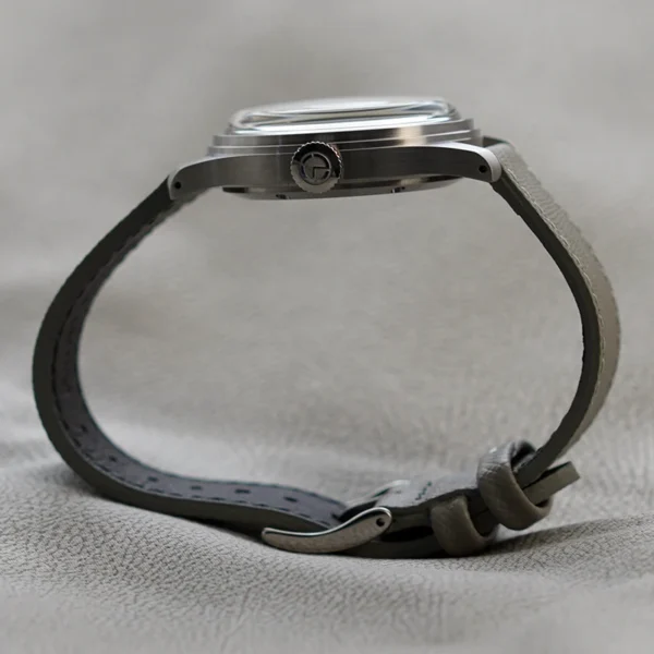 Spot-goods-NEW-Pierre-Paulin-Jumping-Hour-Men-Watch-Green-Dial-Automatic-St17-Mechanical-Watch-Vintage-2.webp spot-goods-new-pierre-paulin-jumping-hour-men-watch-green-dial-automatic-st17-mechanical-watch-vintage-2-webp