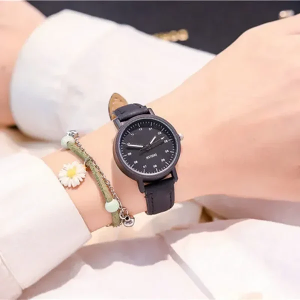 women-luxury-quartz-watch-pu-leather-strap-watches-waterproof-round-dial-retro-bracelet-watch-ladies-girls-4-webp